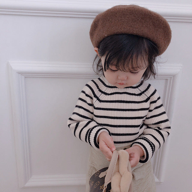 Dívčí pletený svetřík