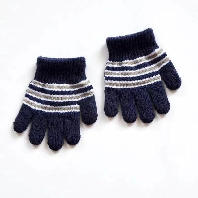 Pletené prstové rukavice